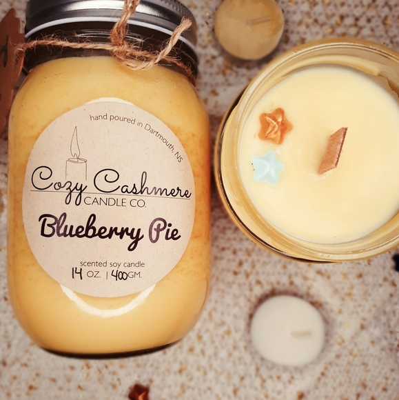 14Oz Blueberry Pie Soy Candle Hand Poured - Picture 4 of 8